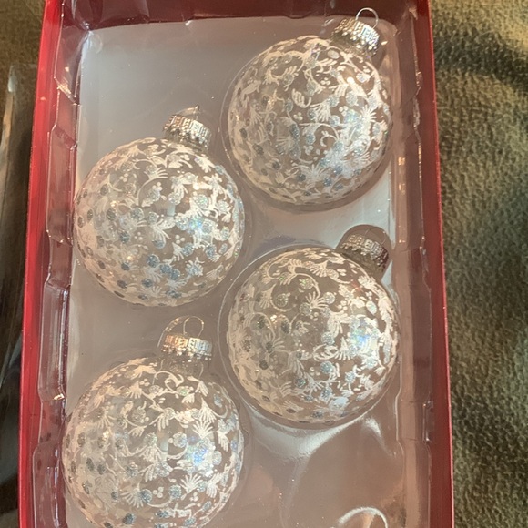 Holiday Living 2 1/2” clear glass with white and silver glitter detailing in box - Picture 3 of 7